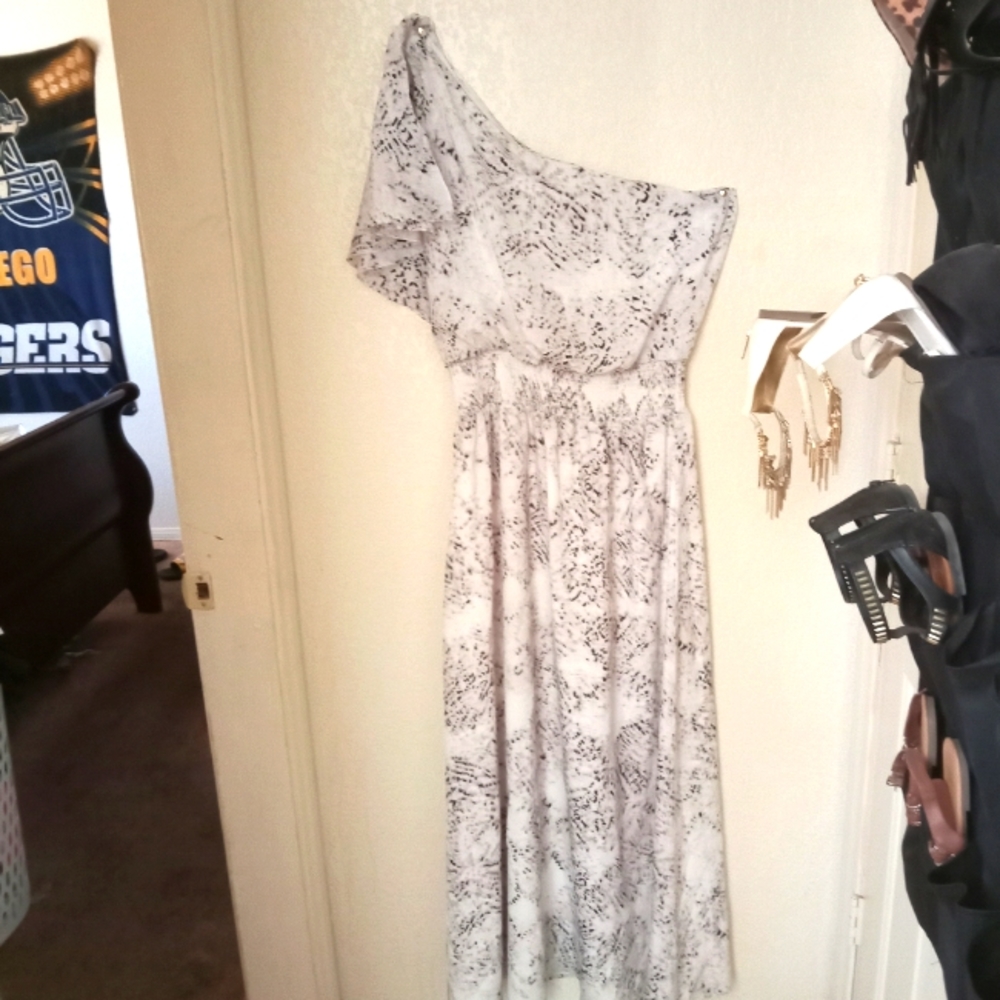Long one shoulder dress